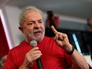 Bývalý brazilský prezident Luiz Inácio Lula da Silva hovoí na sjezdu odbor...
