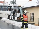 Nehoda autobusu v Haluzicch na Zlnsku.