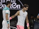 panlský tenista Rafael Nadal (vpravo) se louí s jevitm jménem Australian...