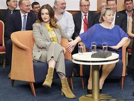 Kateřina Zemanová ve volebním štábu svého otce. (27. ledna 2018)