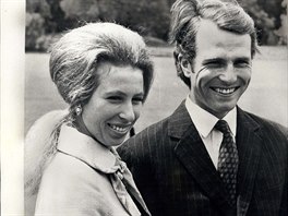Princezna Anna a Mark Phillips po oznámení zásnub (Londýn, 30. května 1973)