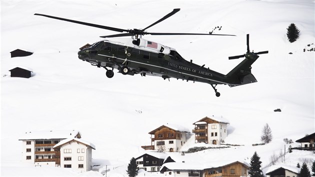 Helikoptra americkho prezidenta Donalda Trumpa pistv v Davosu (25. ledna 2018)