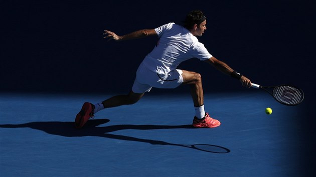 Obhájce titulu Roger Federer v osmifinále Australian Open.