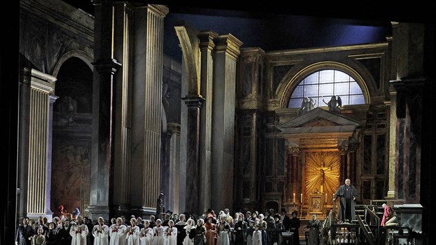 Scéna z Pucciniho Tosky v Metropolitní opeře