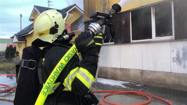 Por prmyslov haly v prostjovsk ulici Olomouck (28. ledna 2018).