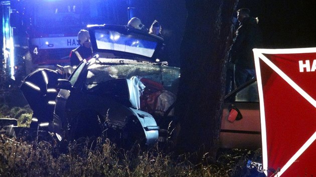 Smrteln� dopravn� nehoda se stala v ulici K Netluk�m v pra�sk� Uh��n�vsi (23.1.2018)