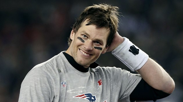 Tom Brady, quarterback New England Patriots, po postupu svho tmu do bitvy o Super Bowl.