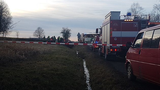 Mezi Ejpovicemi a Rokycany došlo dnes k dopravní nehodě. Střetlo se zde osobní vozidlo s autobusem. (24. 1. 2018)