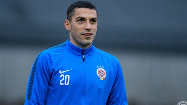 Nicolae Stanciu poprv trnoval se sparanskmi fotbalisty.