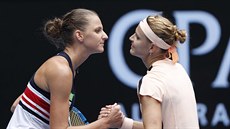 KAMARÁDKY. Karolína Plíková (vlevo) zdolala ve tetím kole Australian Open...