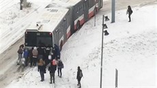 Cestující v Brn museli roztlait autobus