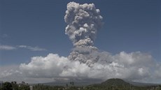 Filipínská sopka Mayon se znovu probudila. (22. ledna 2018)
