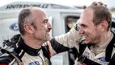 Tomá Ouedníek a David Kípal v cíli Rallye Dakar 2018.