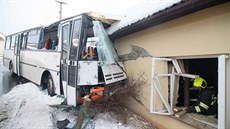 25.1.2018 Haluzice, nehoda, autobus