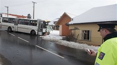 25.1.2018 Haluzice, nehoda, autobus