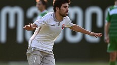 Irakli Sicharulidze prožívá gólovou radost v dresu Lokomotivu Tbilisi.