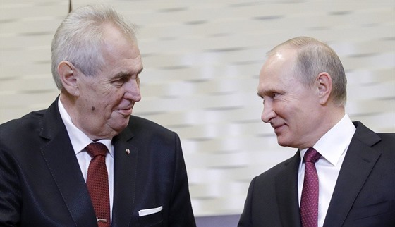Miloš Zeman a Vladimir Putin při setkání v ruském Soči (21. listopadu 2017)