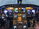 Kokpit letadla Bombardier CRJ200