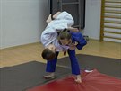 Judisté Luká Krpálek a Pavel Petikov mladí pedstavili judo kolákm v Peci...