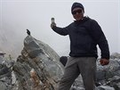 erpa Ongchhu zdolal Mount Everest tyikrt.