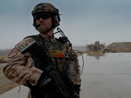 et vojci na zkladn Bagrm v Afghnistnu