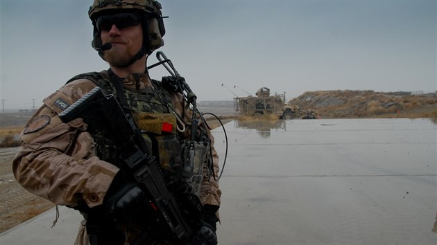 et vojci na zkladn Bagrm v Afghnistnu