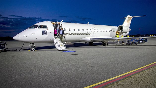 Tmto typem letadla Bombardier Canadair Regional Jet 200 pilet 30.1.2018 do Prahy skupina Depeche Mode. Stroj (stejn spolenosti jako na snmku) m imatrikulaci D-AGRA.