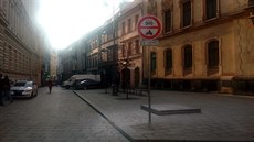 V Jakubské ulici v Brn se ve stedu objevila znaka zakazující vjezd...
