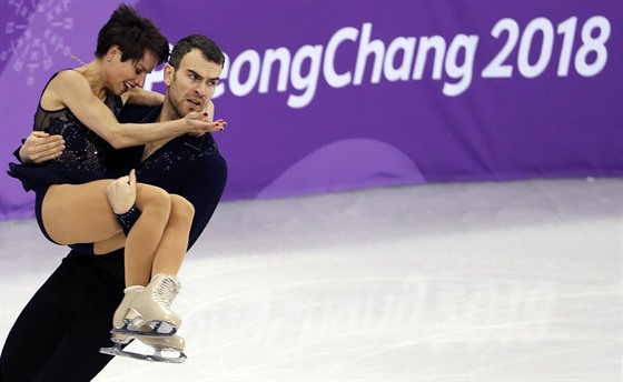 Kanadský pár Meagan Duhamelová, Eric Radford pi krátkém programu sportovních...