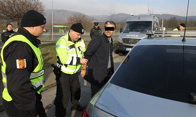 Pi kontrole cestujících náhodn vybraného autobusu policisté zadreli jednoho...