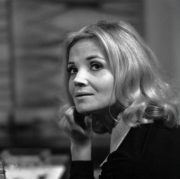 Gabriela Vránová ve filmu Stokoruna (1974)