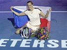 TSTÍ VE TVÁI. Usmvavá Petra Kvitová po vítzství na turnaji v Petrohradu.