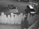 Zlodji v Hradci ukradli bezklíové auto bhem 90 vtein