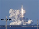 Raketa Falcon Heavy startuje na svou první cestu 6.1.2018 ve 21:45.
