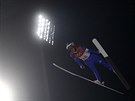 eský skokan na lyích Roman Koudelka v olympijské kvalifikaci na stedním...