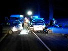 U Písaova na umpersku se srazil minibus s osobním autem a následn dodávka s...