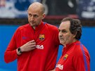 Lubo Barto (vlevo) je novým asistentem v basketbalové FC Barcelona, hlavním...