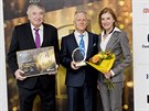 Mario Vlek (uprosted) s ocenním pro EY Podnikatele roku Jihoeského kraje....