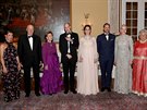 Norská princezna Martha Louise, král Harald V,. královna Sonja, britský princ...
