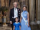 védský král Carl XVI. Gustaf, korunní princezna Victoria a princezna Estelle