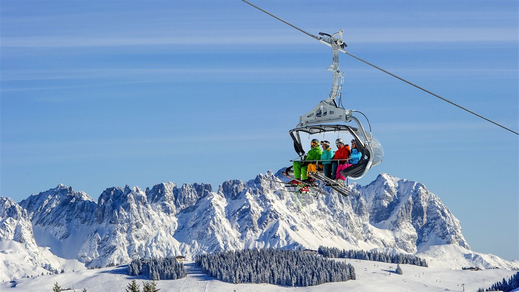 Rakouské lyžařské středisko využívá solární vlek a měření sněhu pomocí GPS  - iDNES.cz