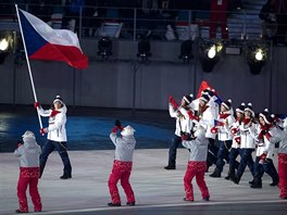 EVA VLAJKONOKA. Za ínskou výpravou se vydala na stadion také eská. Potetí v...