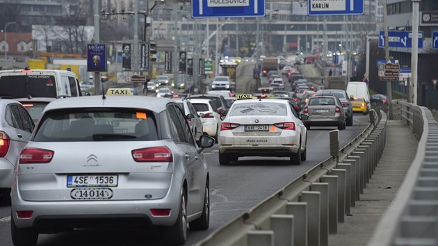 Druh den protestu taxik proti alternativnm pepravnm slubm typu Uber (9. nora 2018).