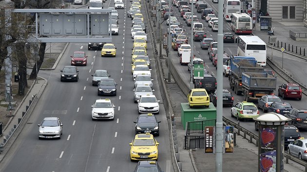 Druh den protestu taxik proti alternativnm pepravnm slubm typu Uber...