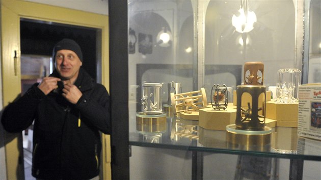 Jedna z místností na výstavě o spisovateli Jaroslavu Foglarovi v Ledči nad Sázavou bude vyčleněna pro ježky v kleci - známý hlavolam, který patřil Janu Tleskači.