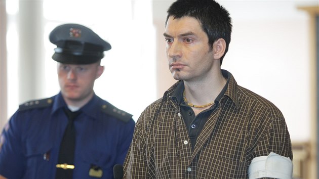 Ob�alovan� Robert Neff Nov�k u M�stsk�ho soudu v Praze (z��� 2008)