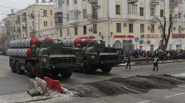 Ruský systém protivzdu�né obrany S-400