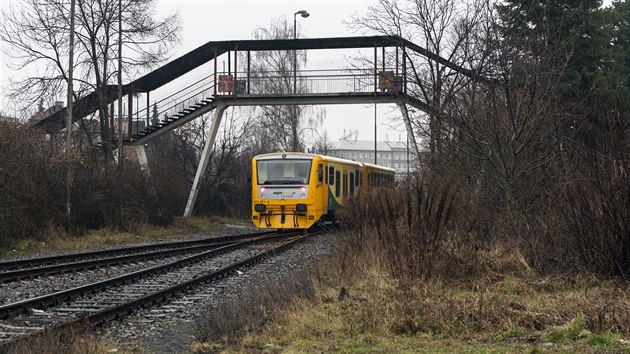 Zchtralou lvku, kter byla jedinm bezpenm pechodem pes eleznin tra v olomouck tvrti Hejn, nech msto zbourat.