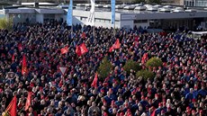 Zamstnanci nmeckých prmyslových podnik stávkují za vyí platy a zmny...