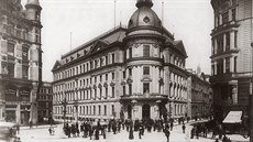 Hamburská budova na snímku z roku 1892
